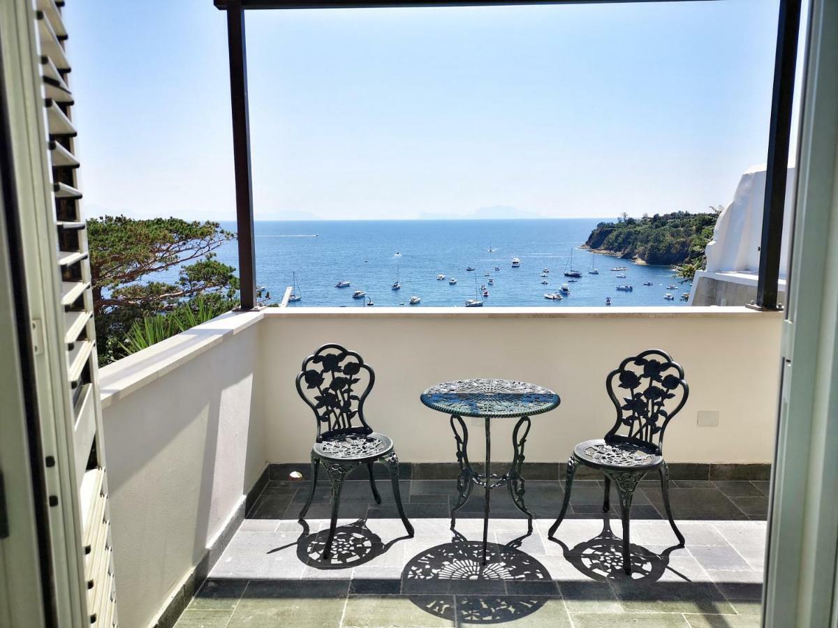 Calise Guest House Procida Exteriör bild